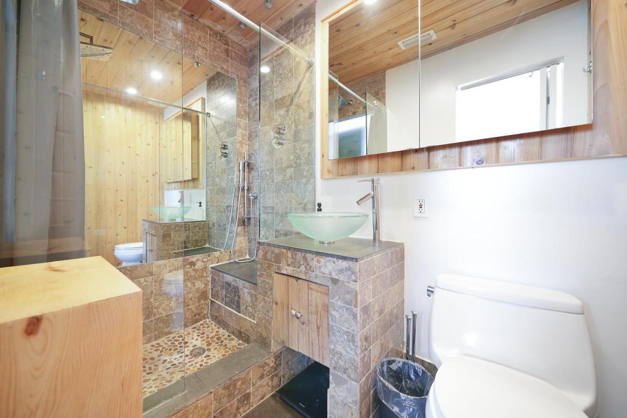 Large & Bright Sleep Up To 8 Only 2Min From Ocean! Leilighet Miami Beach Eksteriør bilde