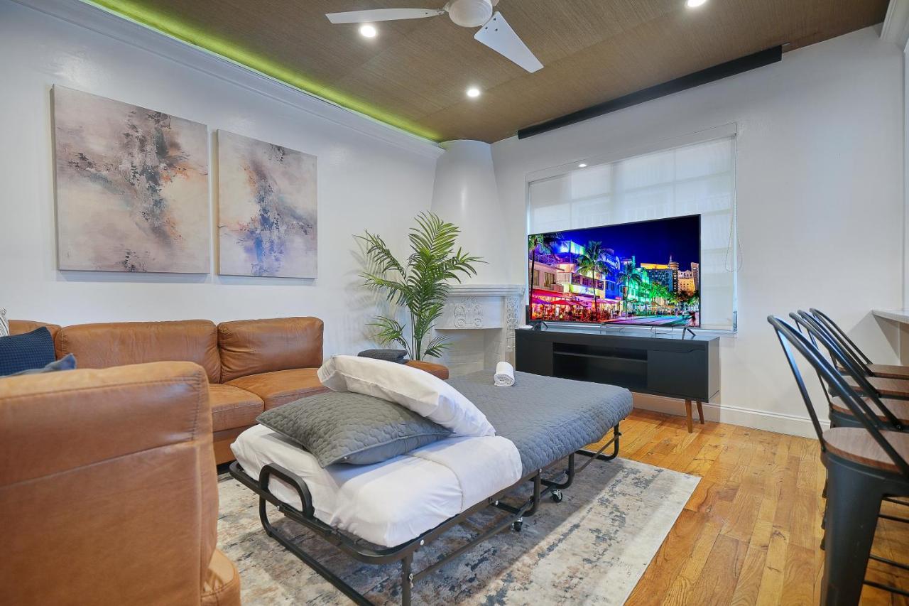 Large & Bright Sleep Up To 8 Only 2Min From Ocean! Leilighet Miami Beach Eksteriør bilde